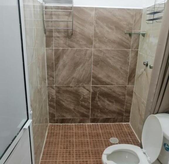 ペンション Casa Shambieda