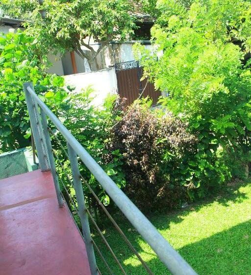 Пансион Sumith Villa