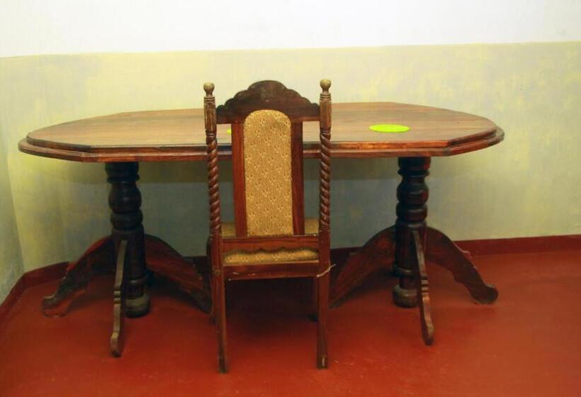 Пансион Sumith Villa