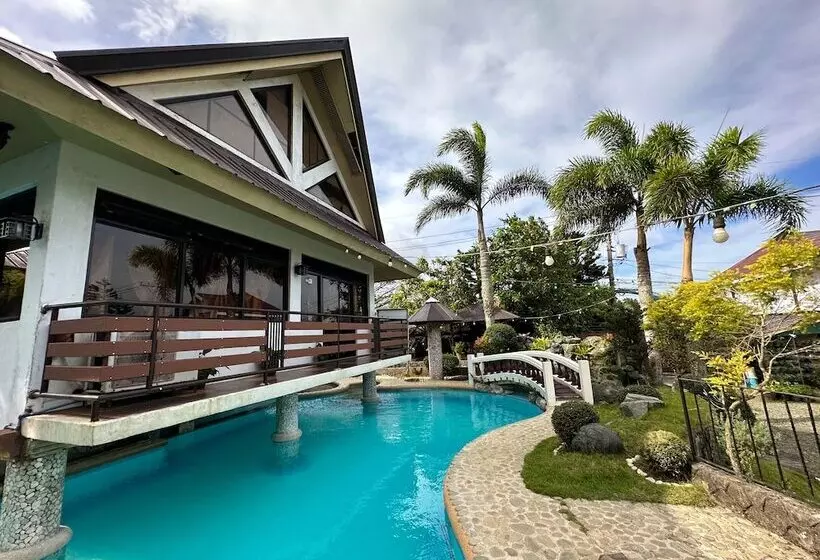 Piña Colina Resort