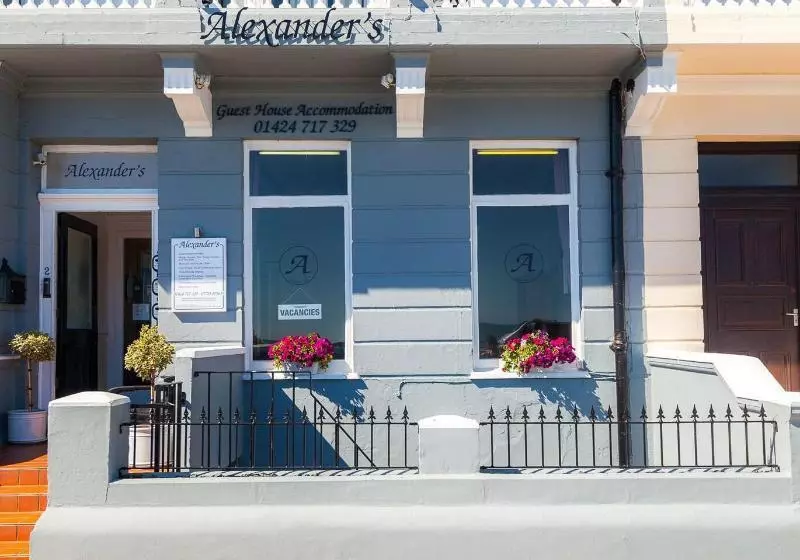 تختخواب و صبحانه Alexander S