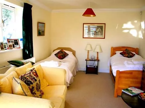 تختخواب و صبحانه Bridge Cottage