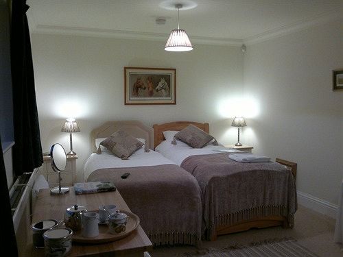 تختخواب و صبحانه Bridge Cottage