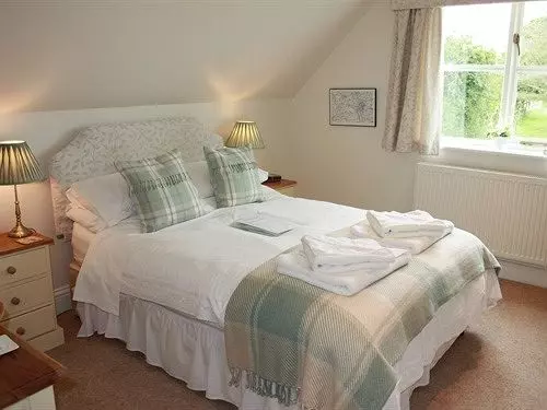 تختخواب و صبحانه Bridge Cottage