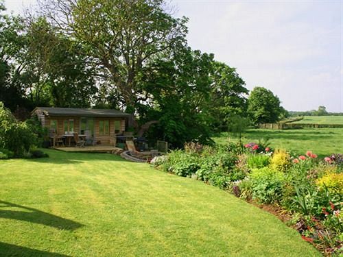 تختخواب و صبحانه Bridge Cottage