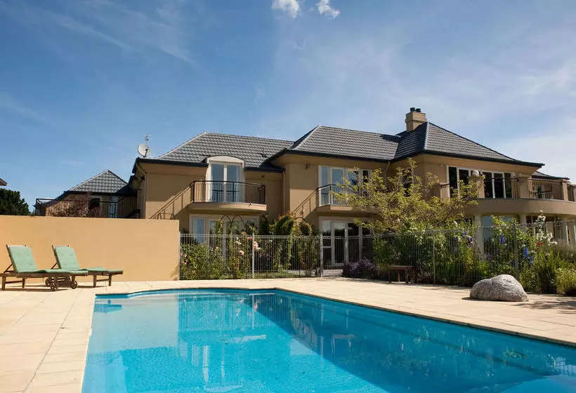 Aamiaismajoitus (B&B) Clearview Lodge