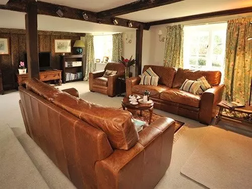 Bed and Breakfast Frog Street Farmhouse