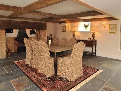 Bed and Breakfast Frog Street Farmhouse