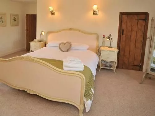 Bed and Breakfast Frog Street Farmhouse