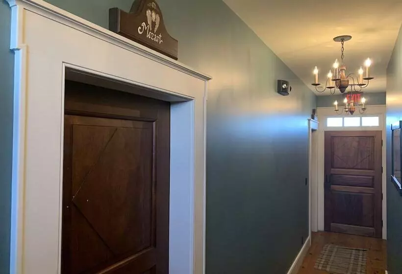 민박 Inn At Hermannhof