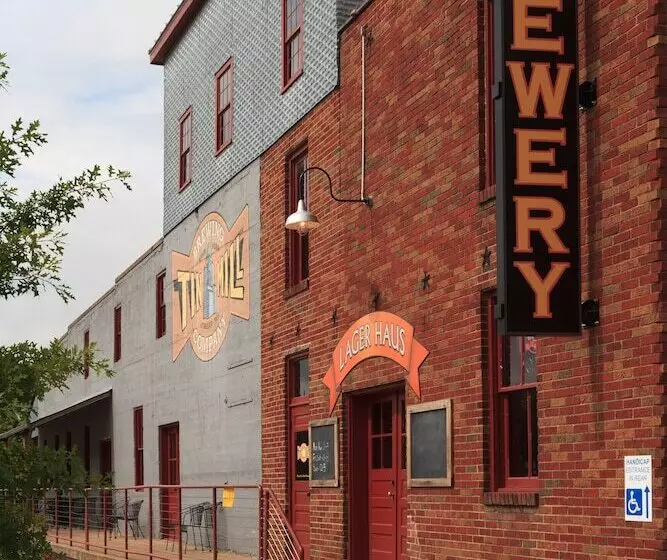 민박 Inn At Hermannhof