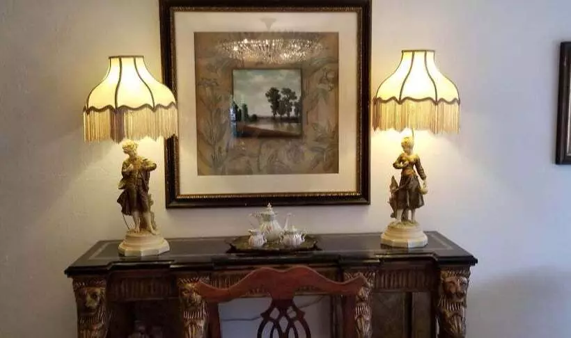 住宿加早餐 Lily Creek Lodge