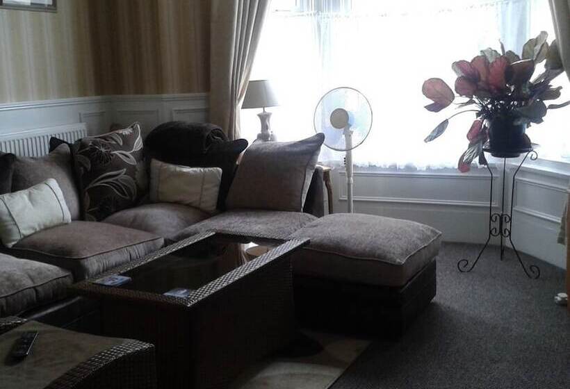 Bed and Breakfast Whitecliff View