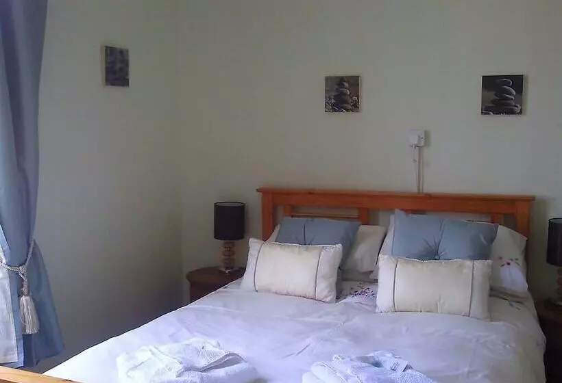 住宿加早餐  Whitecliff View