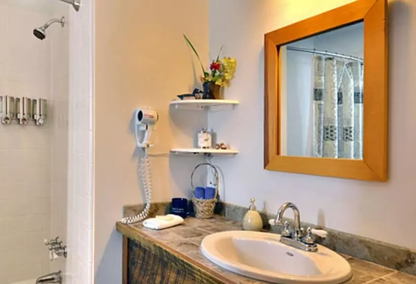 Bent Creek Lodge Bed & Breakfast