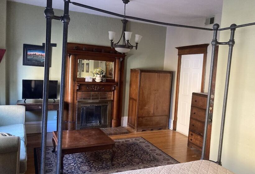 مبيت وإفطار Old Chicago Inn