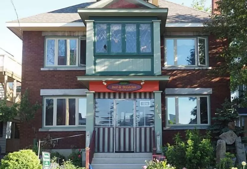 Downtown Bed And Breakfast