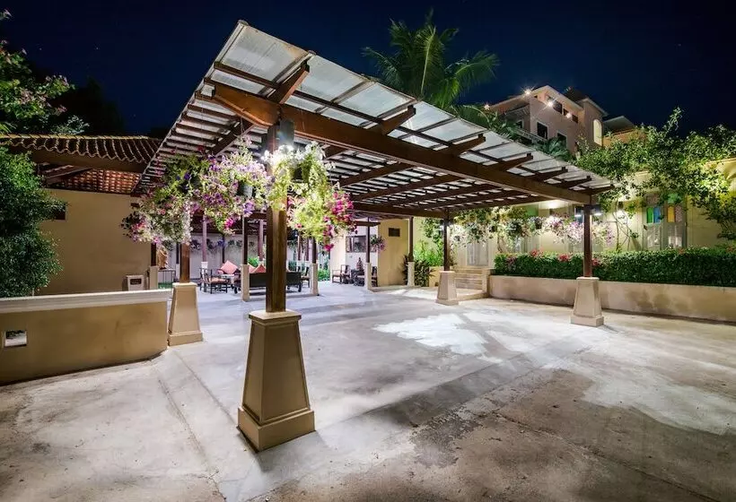 בית מלון כפרי Anantasila Beach Resort Hua Hin