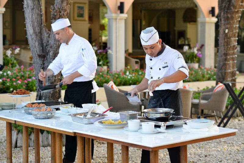 בית מלון כפרי Anantasila Beach Resort Hua Hin