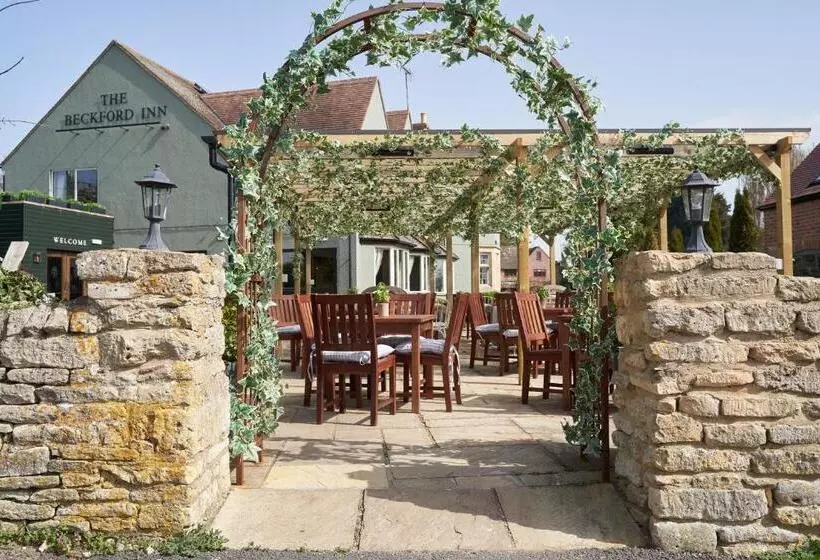 Отель Beckford Inn