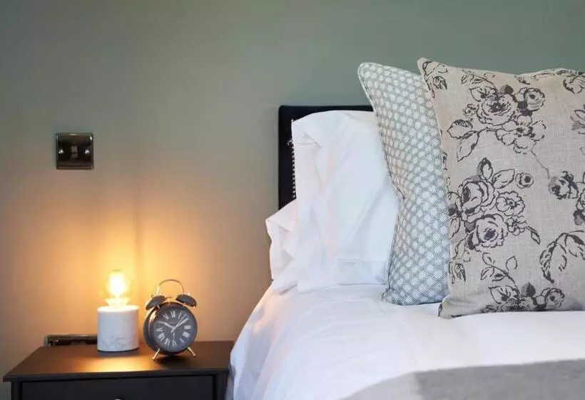 Отель Beckford Inn