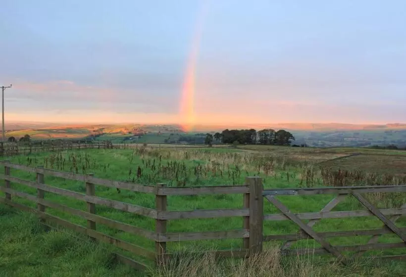 هتل High Keenley Fell Farm