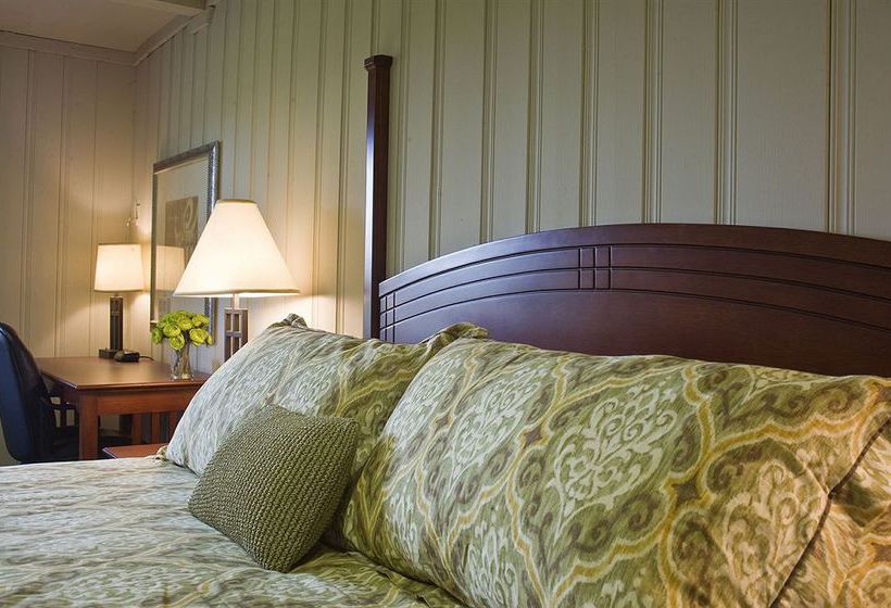 Hotel Mohawk Inn And Conference Centre