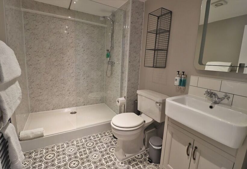 Отель The Marlborough Dedham