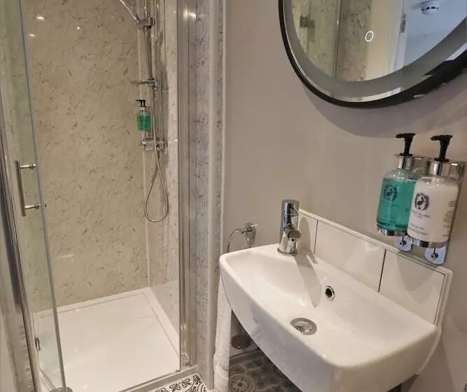 Hotelli The Marlborough Dedham