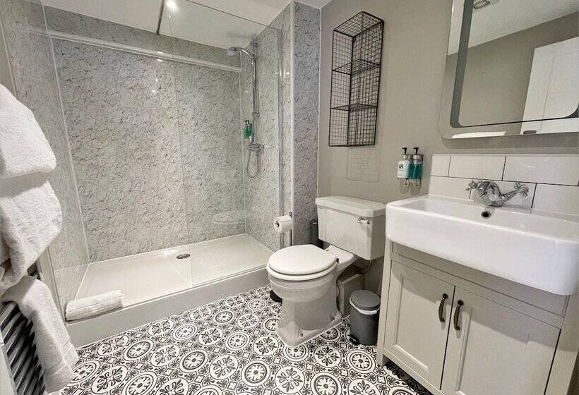 Отель The Marlborough Dedham