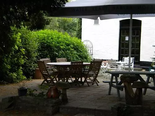 Отель Mill Arms