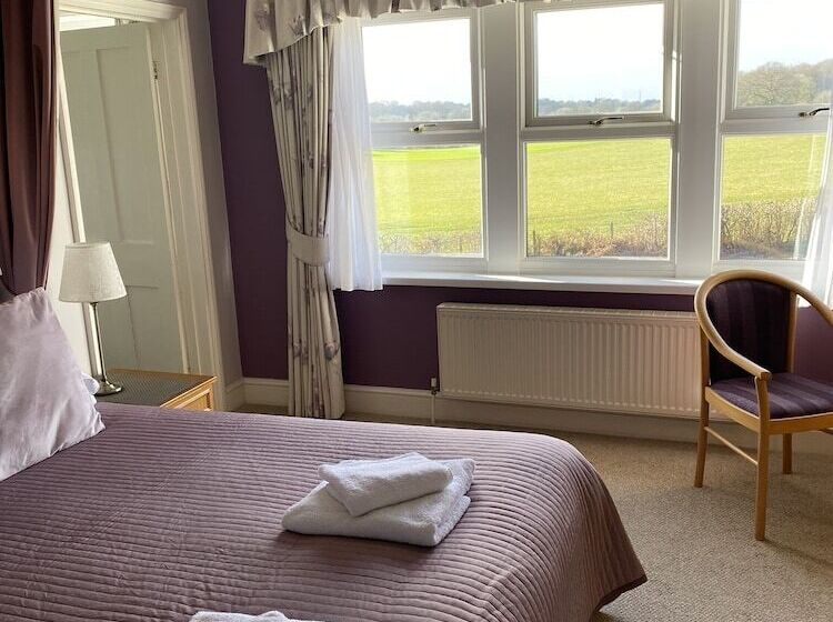 فندق The Trooper Inn