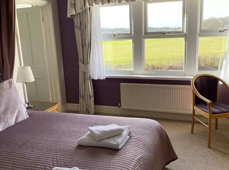 Отель The Trooper Inn