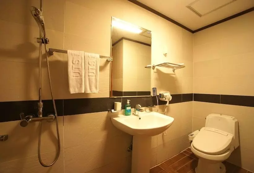 ホテル Aewol Parkhill Village