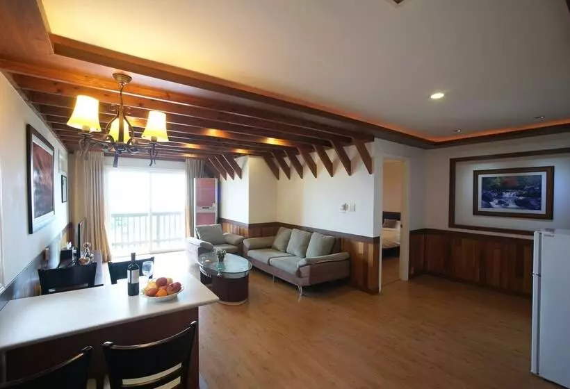 ホテル Aewol Parkhill Village