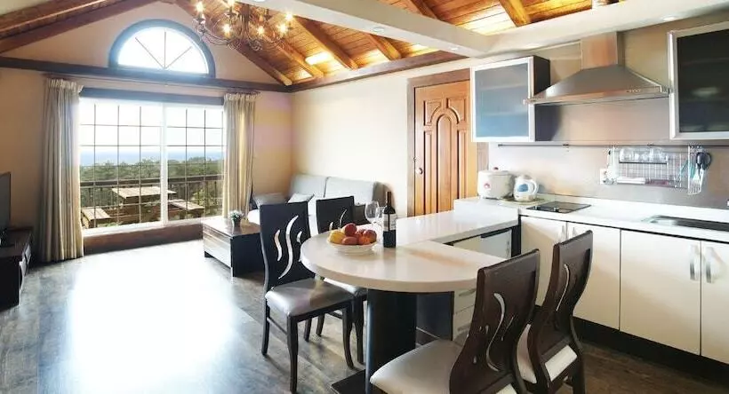 ホテル Aewol Parkhill Village