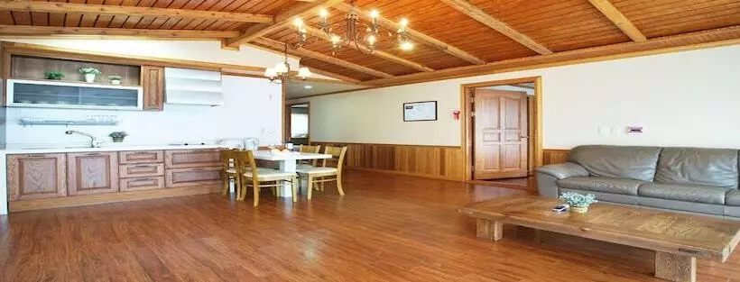 ホテル Aewol Parkhill Village