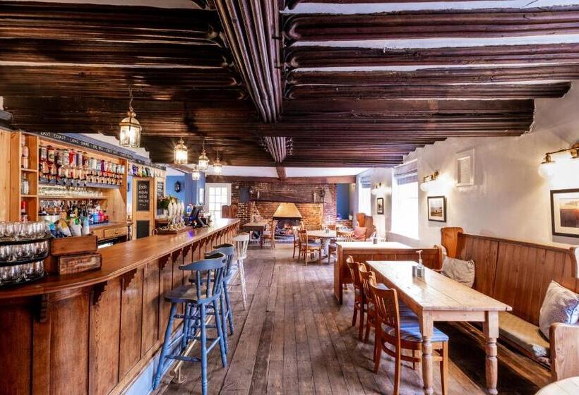 בית מלון כפרי White Hart Inn