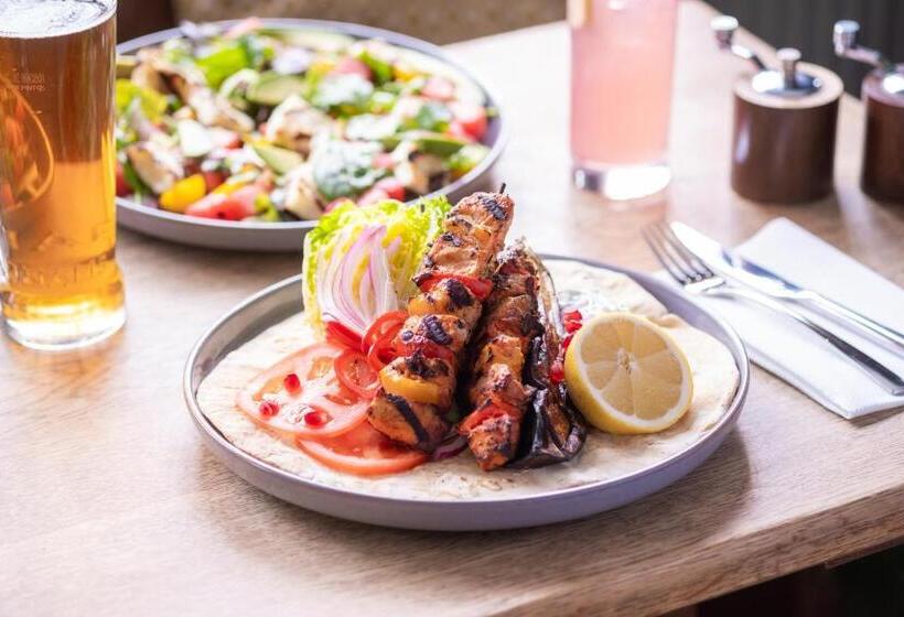 בית מלון כפרי White Hart Inn