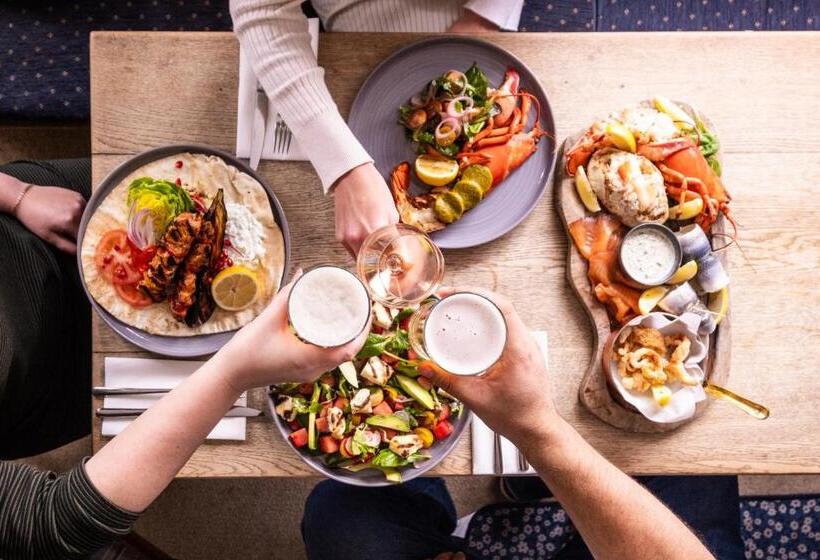 בית מלון כפרי White Hart Inn