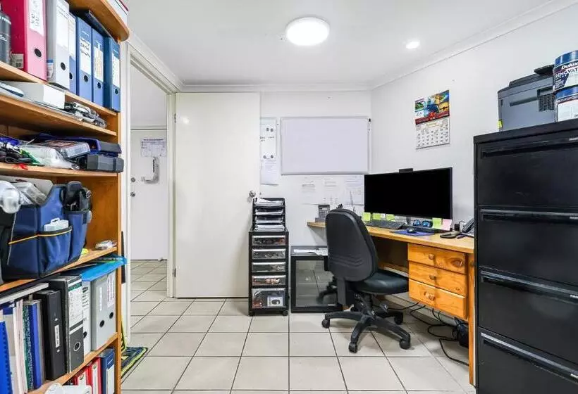 Kirra Beach Apartments