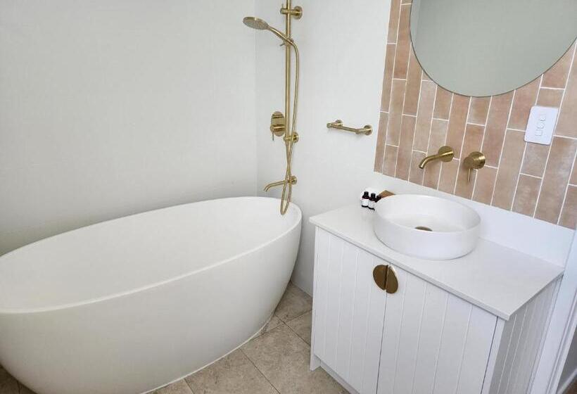 Kirra Beach Apartments