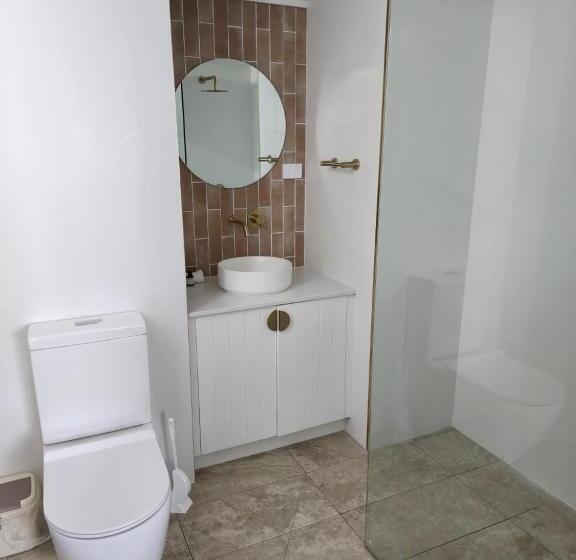 Kirra Beach Apartments