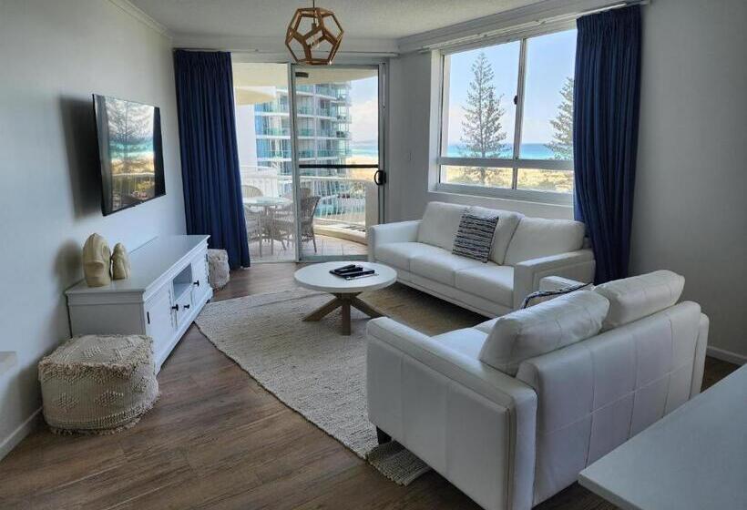 Kirra Beach Apartments