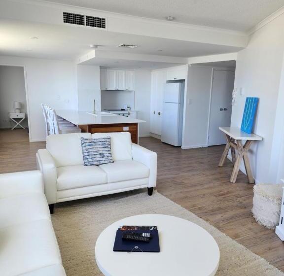 Kirra Beach Apartments