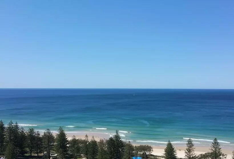 Oscar On Main Beach Resort