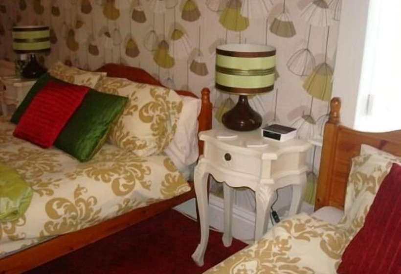 بنسيون Esklet Guest House