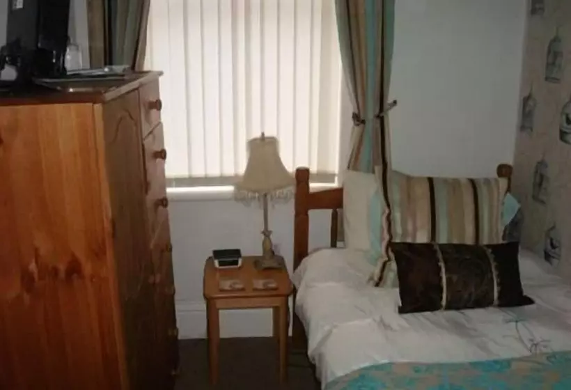 بنسيون Esklet Guest House