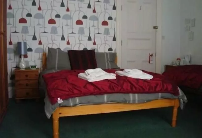 بنسيون Esklet Guest House