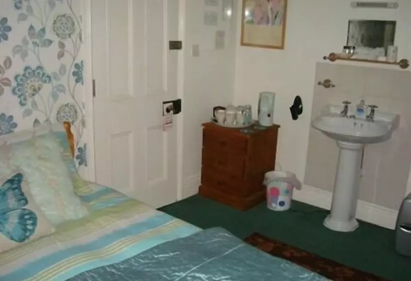 بنسيون Esklet Guest House